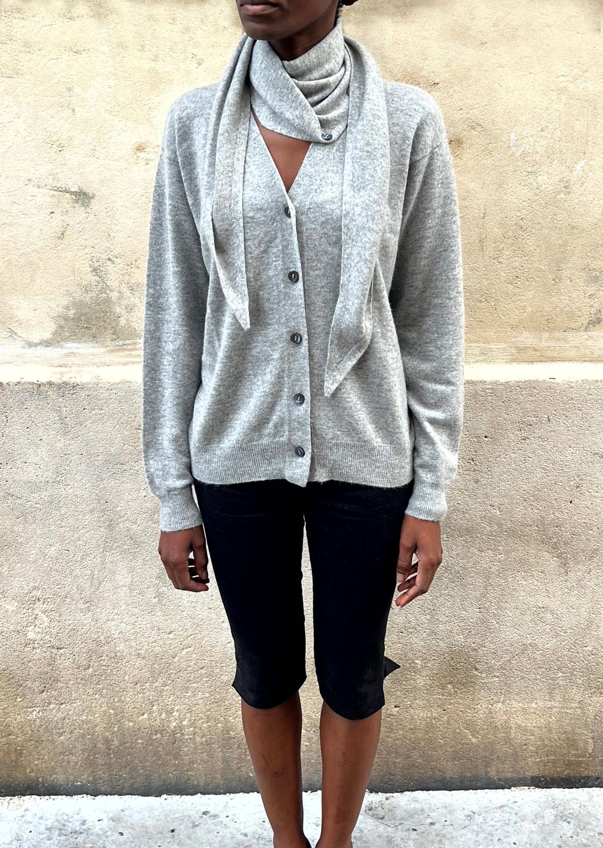 Cardigan avec écharpe amovible  gris chiné, vue 2