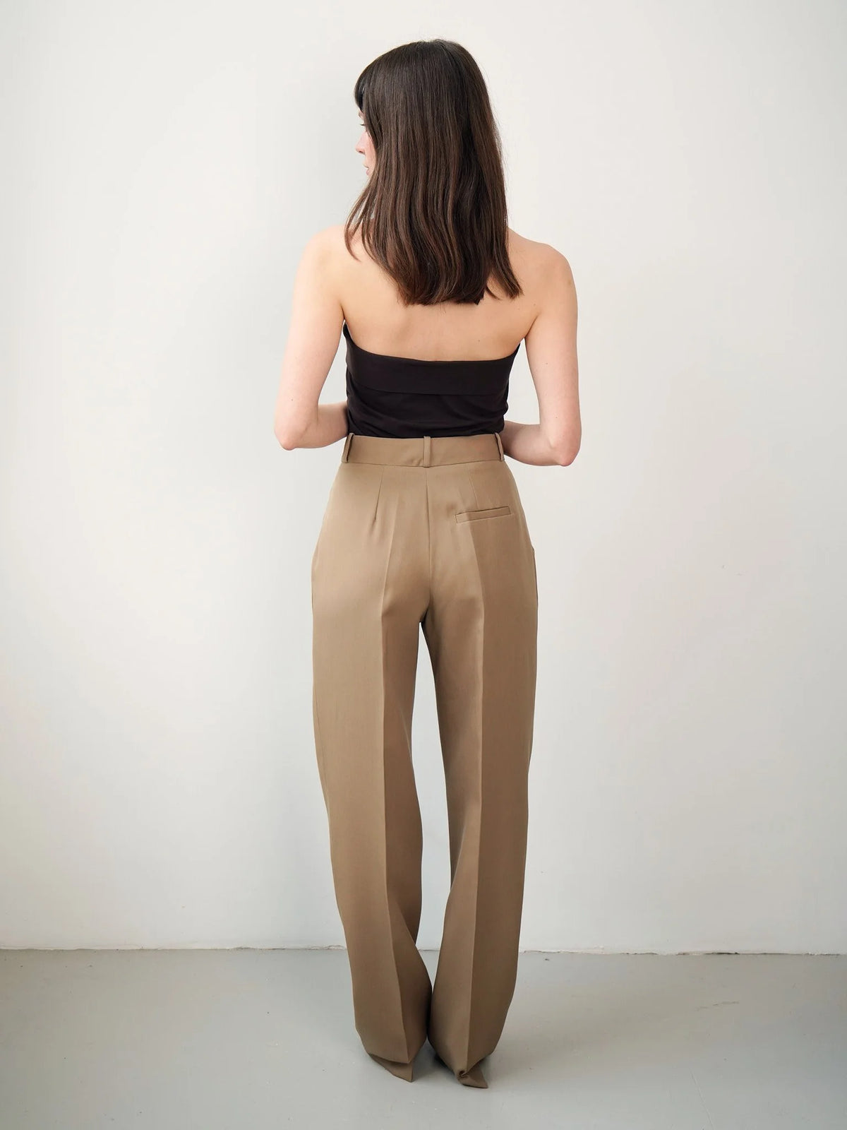 The Yves Pants in Camel, view 3