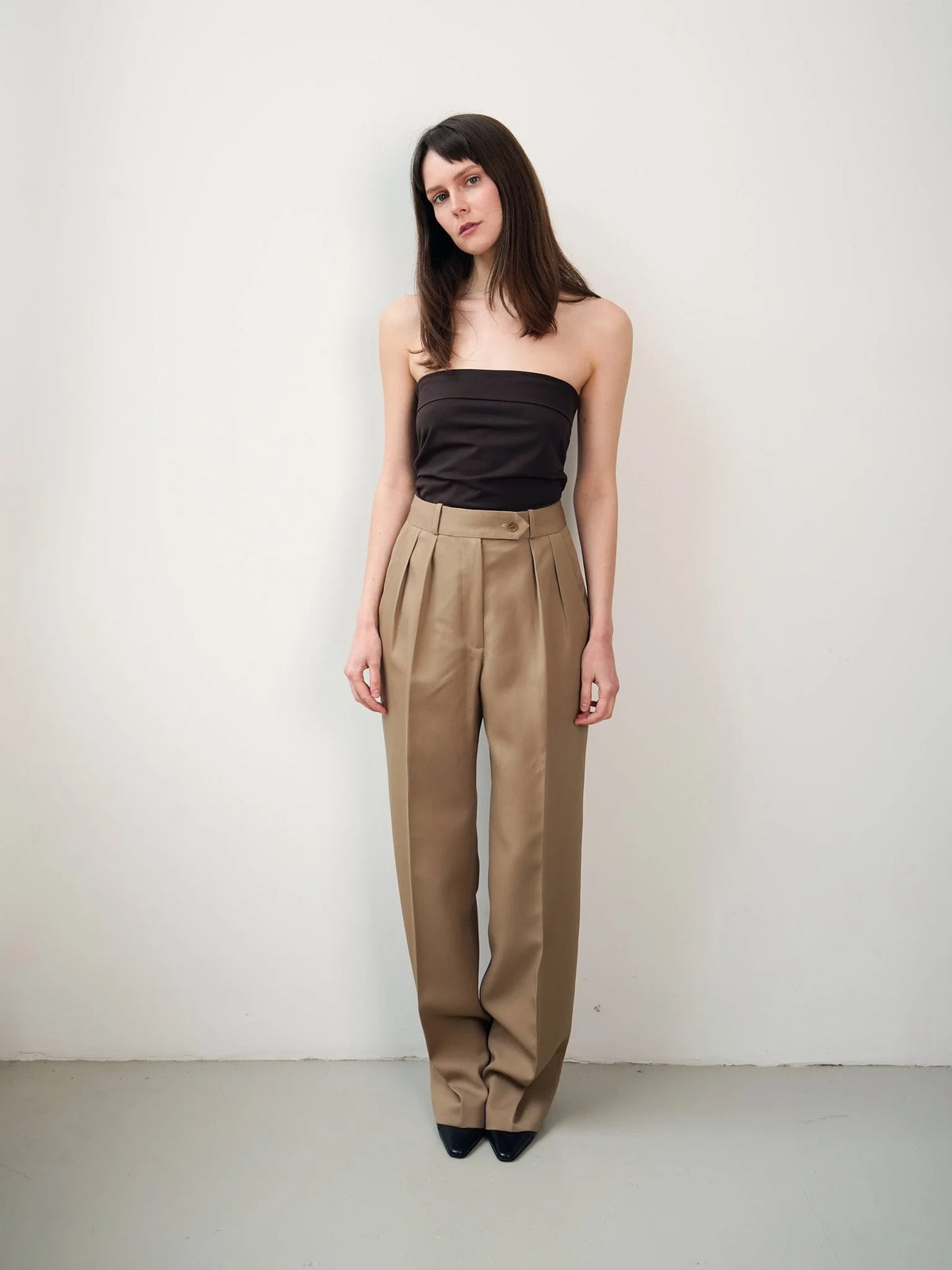 The Yves Pants in Camel, view 7