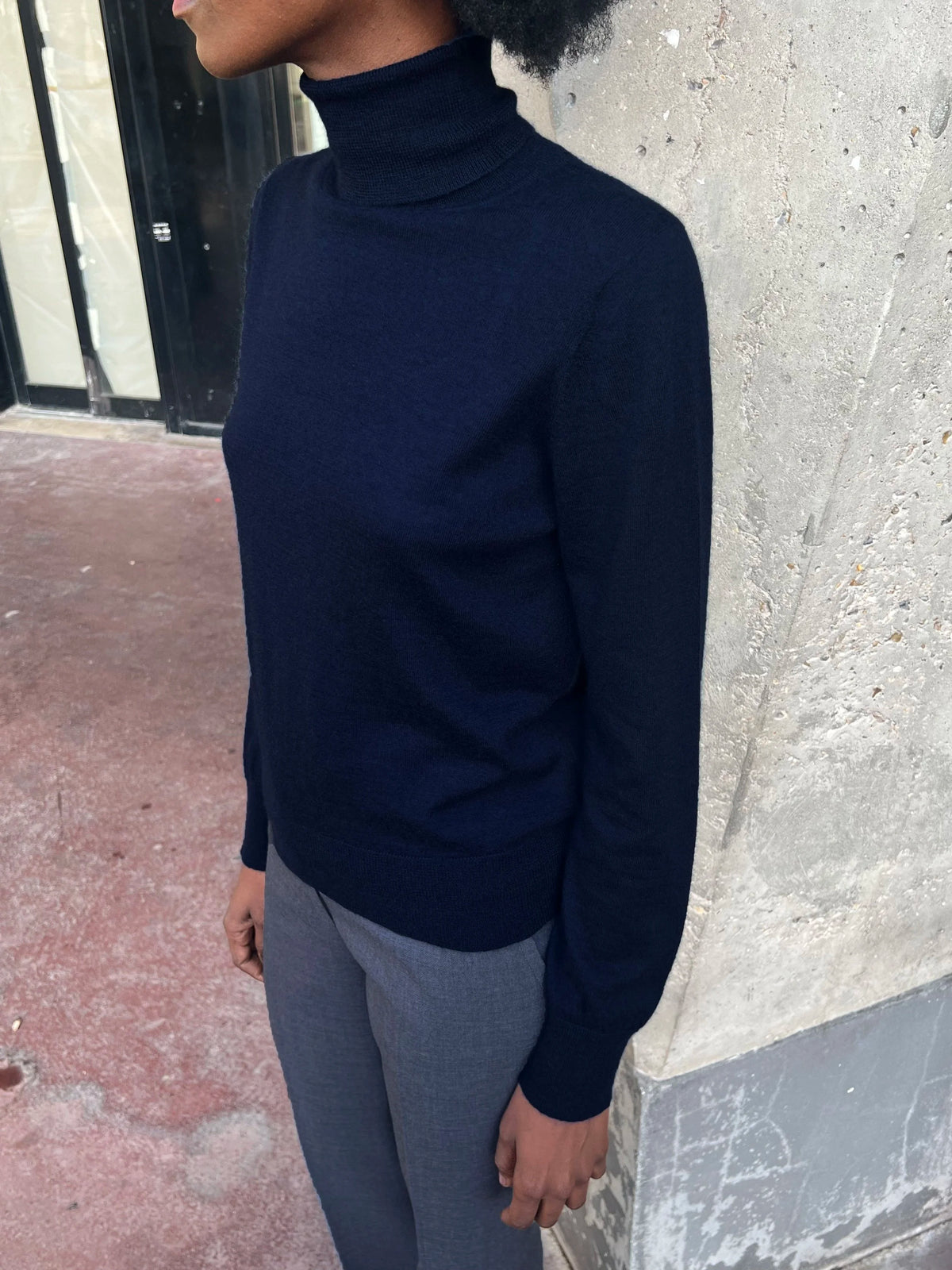 Le Pull Placide Col Roulé Cachemire marine, vue 2